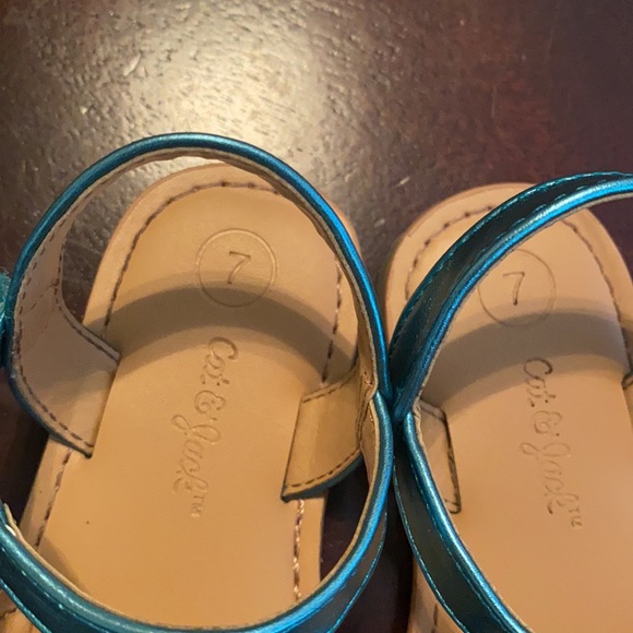 Cat & Jack “mermaid” sandals - Picture 5 of 6